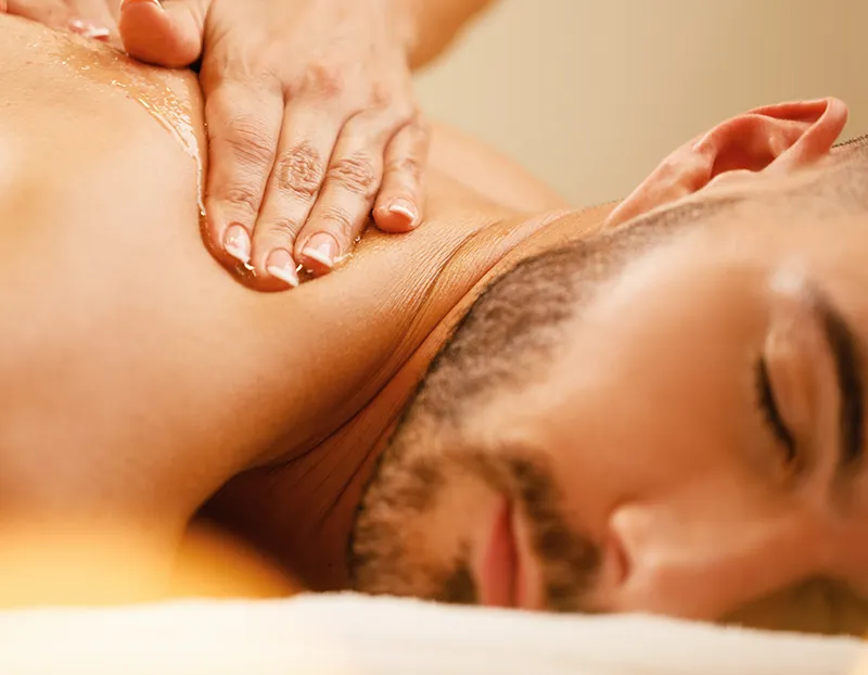 Masaj de relaxare vs masaj terapeutic: care e diferența?